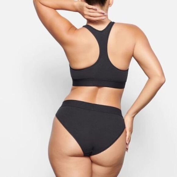 NWT SKIMS Cotton Jersey Racerback Bra Soot - Picture 2 of 4